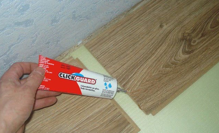 Szczeliwo z laminatu silikonowego